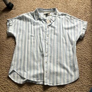 Universal Thread Blue Strip Shirt Button Down Size S
